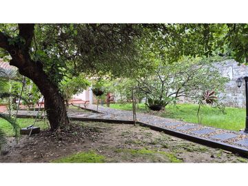 Lote Urbano en Ricaurte – Gran Potencial Residencial y Comercial
