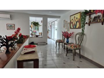 Lote Urbano en Ricaurte – Gran Potencial Residencial y Comercial