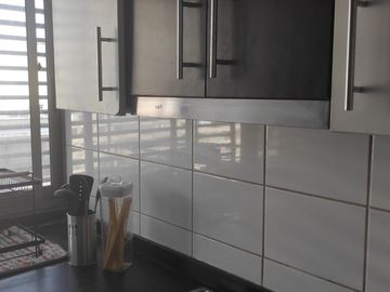 AMPLIO Y RECIEN REFACCIONADO DPTO. EN VENTA UF 2.800 70 MT2 METRO PARQUE ALMAGRO
