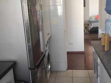 AMPLIO Y RECIEN REFACCIONADO DPTO. EN VENTA UF 2.800 70 MT2 METRO PARQUE ALMAGRO