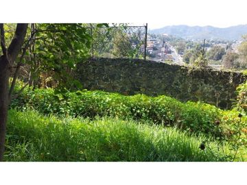 Terreno en Venta en fraccionamiento ecológico con Casa Club