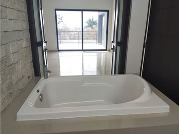 Casa en venta en el fraccionamiento Burgos Buga