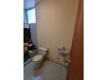 Residencia en Venta con jardines, Casa Club, GYM y Cancha de Tenis