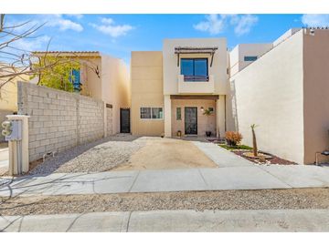 Casa en venta en Los Cabos, 3 recamaras, amueblado, portales residencial cabo san lucas