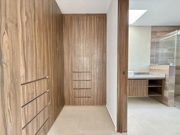 CASA EN VENTA EN FRACCIONAMIENTO ALTANA, ZONA SAN PEDRO CHOLULA