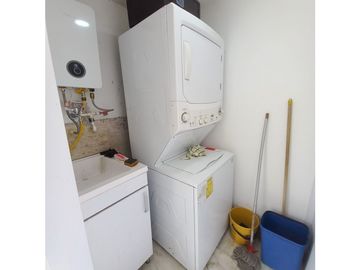 CASA DUPLEX AMOBLADA  en ARRIENDO.Quintas de la CASTELLANA
