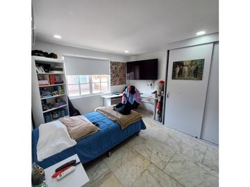 CASA DUPLEX AMOBLADA  en ARRIENDO.Quintas de la CASTELLANA