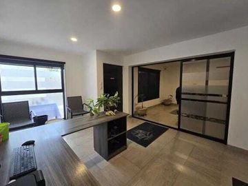 Casa de 6 Habitaciones Ideal para Oficinas en Montevideo Mérida Yucatán