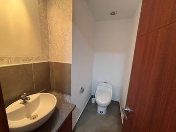 VENTA DEPARTAMENTO 3 DORM- AMPLIA TERRAZA. AV BRASIL