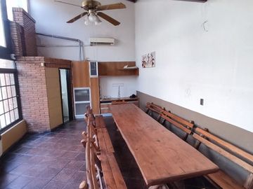 Chalet en venta en Villa Luzuriaga