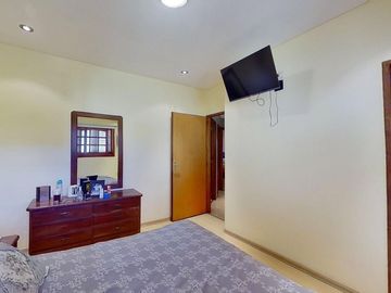 CASA VENTA 4 AMB AVELLANEDA PARQUE PILETA QUINCHO