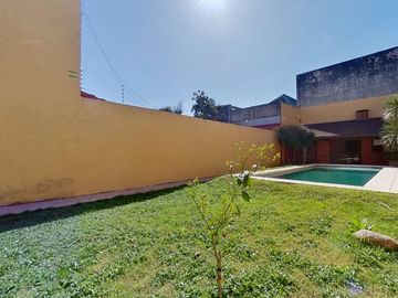 CASA VENTA 4 AMB AVELLANEDA PARQUE PILETA QUINCHO
