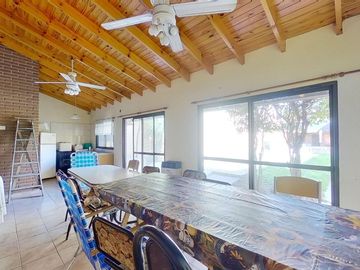 CASA VENTA 4 AMB AVELLANEDA PARQUE PILETA QUINCHO