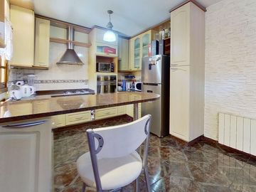 CASA VENTA 4 AMB AVELLANEDA PARQUE PILETA QUINCHO