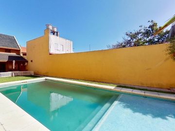 CASA VENTA 4 AMB AVELLANEDA PARQUE PILETA QUINCHO