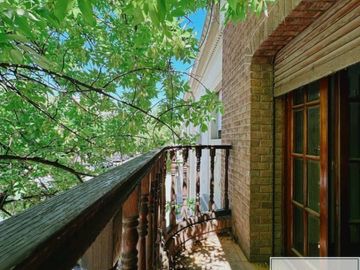 Casa en venta de 4 dormitorios c/ cochera en Centro