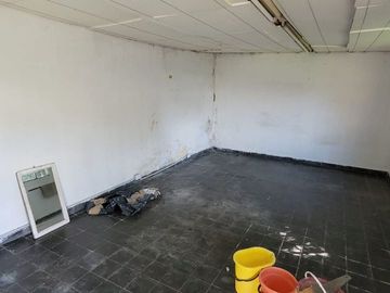 VENTA CASA  VIILLA LUZURIAGA LOTE PROPIO