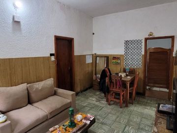 VENTA CASA  VIILLA LUZURIAGA LOTE PROPIO