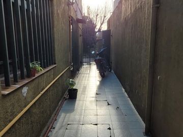 VENTA CASA  VIILLA LUZURIAGA LOTE PROPIO