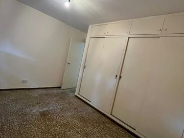 Venta CASA 4ta. Oeste 3 hab. 3 cocher. y jardín.