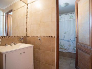 CASA EN VENTA. BOEDO 5 AMB PATIO PARRILLA TERRAZA