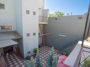 CASA EN VENTA. BOEDO 5 AMB PATIO PARRILLA TERRAZA