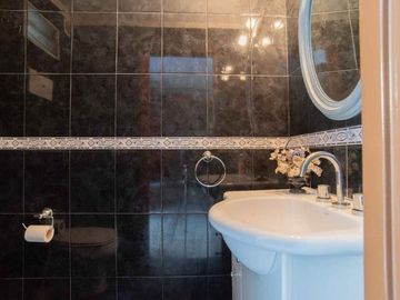 CASA EN VENTA. BOEDO 5 AMB PATIO PARRILLA TERRAZA