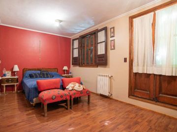 CASA EN VENTA. BOEDO 5 AMB PATIO PARRILLA TERRAZA