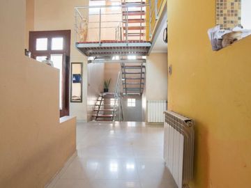 CASA EN VENTA. BOEDO 5 AMB PATIO PARRILLA TERRAZA