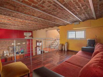 CASA EN VENTA. BOEDO 5 AMB PATIO PARRILLA TERRAZA