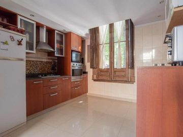 CASA EN VENTA. BOEDO 5 AMB PATIO PARRILLA TERRAZA