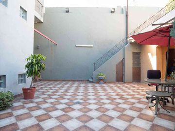 CASA EN VENTA. BOEDO 5 AMB PATIO PARRILLA TERRAZA