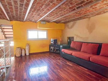 CASA EN VENTA. BOEDO 5 AMB PATIO PARRILLA TERRAZA