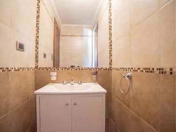 CASA EN VENTA. BOEDO 5 AMB PATIO PARRILLA TERRAZA