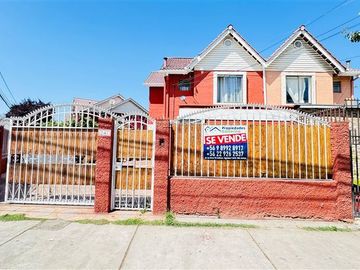 Casa en Venta en AV LAS TORRES, QUILICURA
