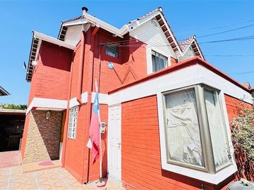 Casa en Venta en AV LAS TORRES, QUILICURA