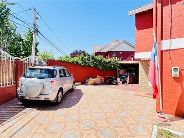 Casa en Venta en AV LAS TORRES, QUILICURA