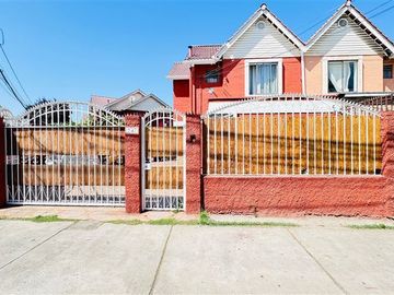 Casa en Venta en AV LAS TORRES, QUILICURA