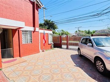 Casa en Venta en AV LAS TORRES, QUILICURA