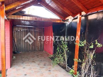 Casa en Venta en Monseñor Carlos Casanueva / Padre Luis Querbes