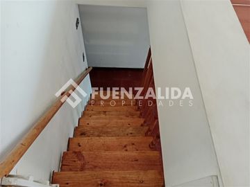 Casa en Venta en Monseñor Carlos Casanueva / Padre Luis Querbes