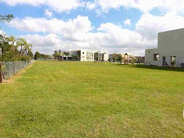 VENTA LOTE INTERNO TERRALAGOS CANNING