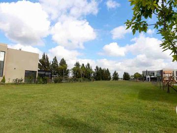 VENTA LOTE INTERNO TERRALAGOS CANNING