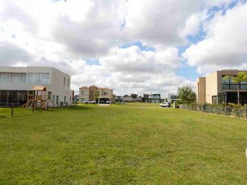 VENTA LOTE INTERNO TERRALAGOS CANNING