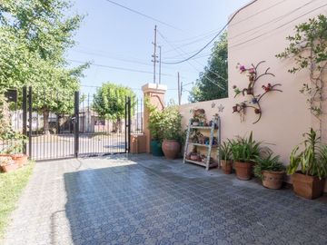 VENTA CASA 3 DORMITORIOS GLEW APTA CREDITO
