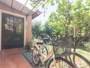 VENTA CASA 3 DORMITORIOS GLEW APTA CREDITO