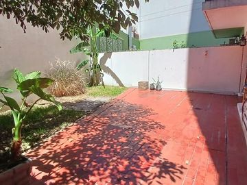 VENTA DEPTO 5 AMB CON PATIO Y COCHERAS CABALLITO