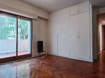 VENTA DEPTO 5 AMB CON PATIO Y COCHERAS CABALLITO