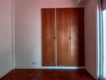 VENTA DEPTO 5 AMB CON PATIO Y COCHERAS CABALLITO