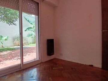 VENTA DEPTO 5 AMB CON PATIO Y COCHERAS CABALLITO